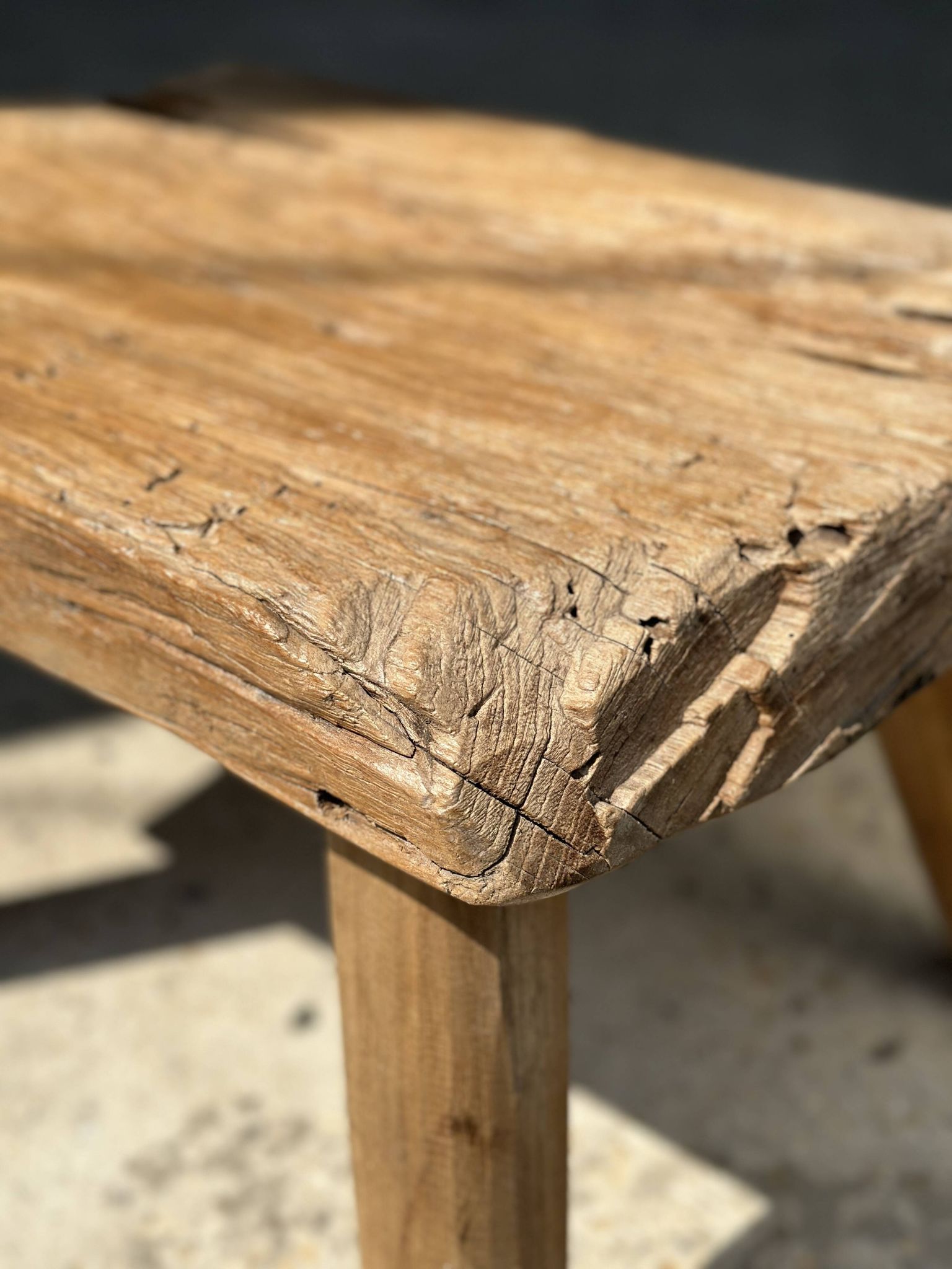 Small side table or stool in four-legged blond teak H:30 L43 l30