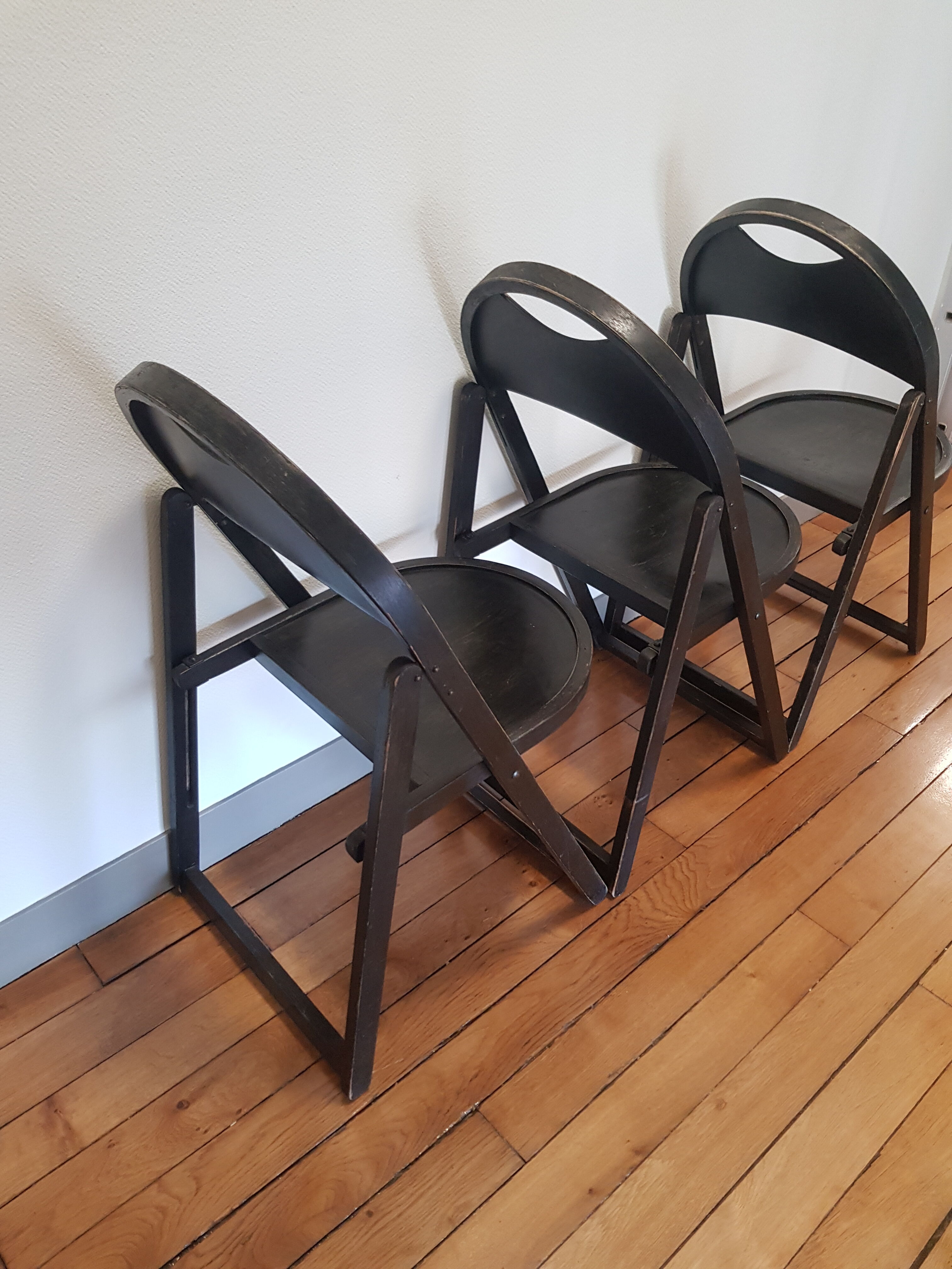 Lot of 3 folding chairs tunaet b751