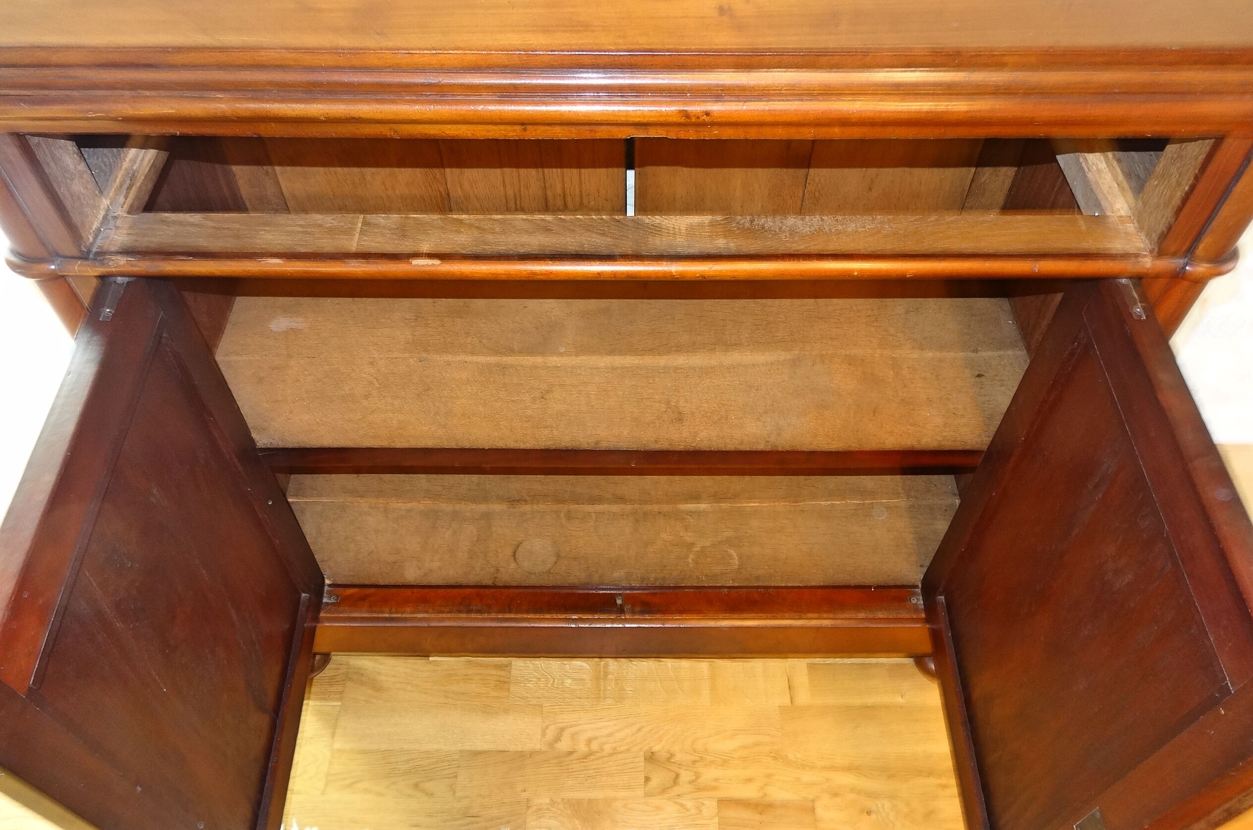 Low antique 19th century mahogany buffet