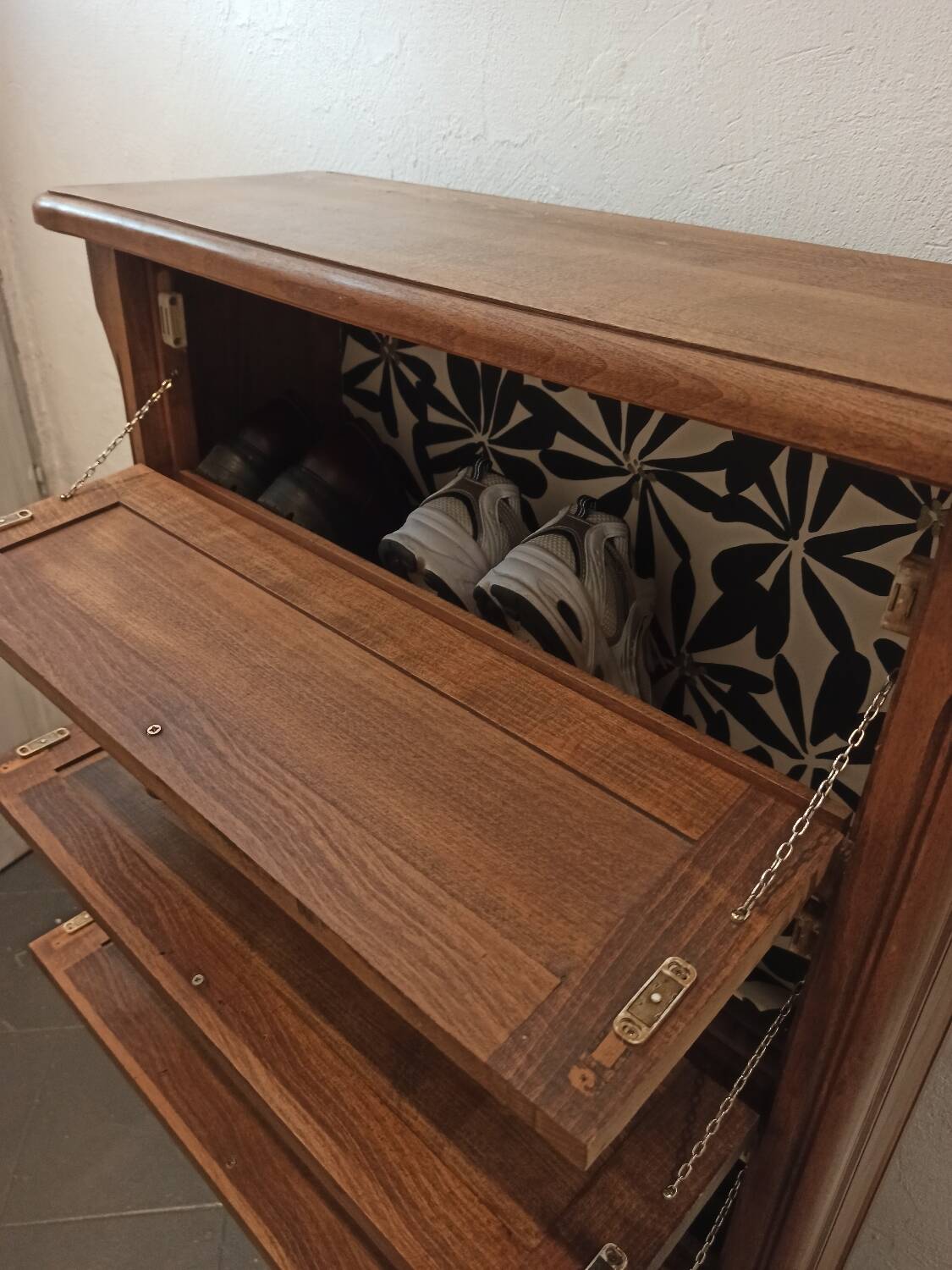 Vintage shoe cabinet