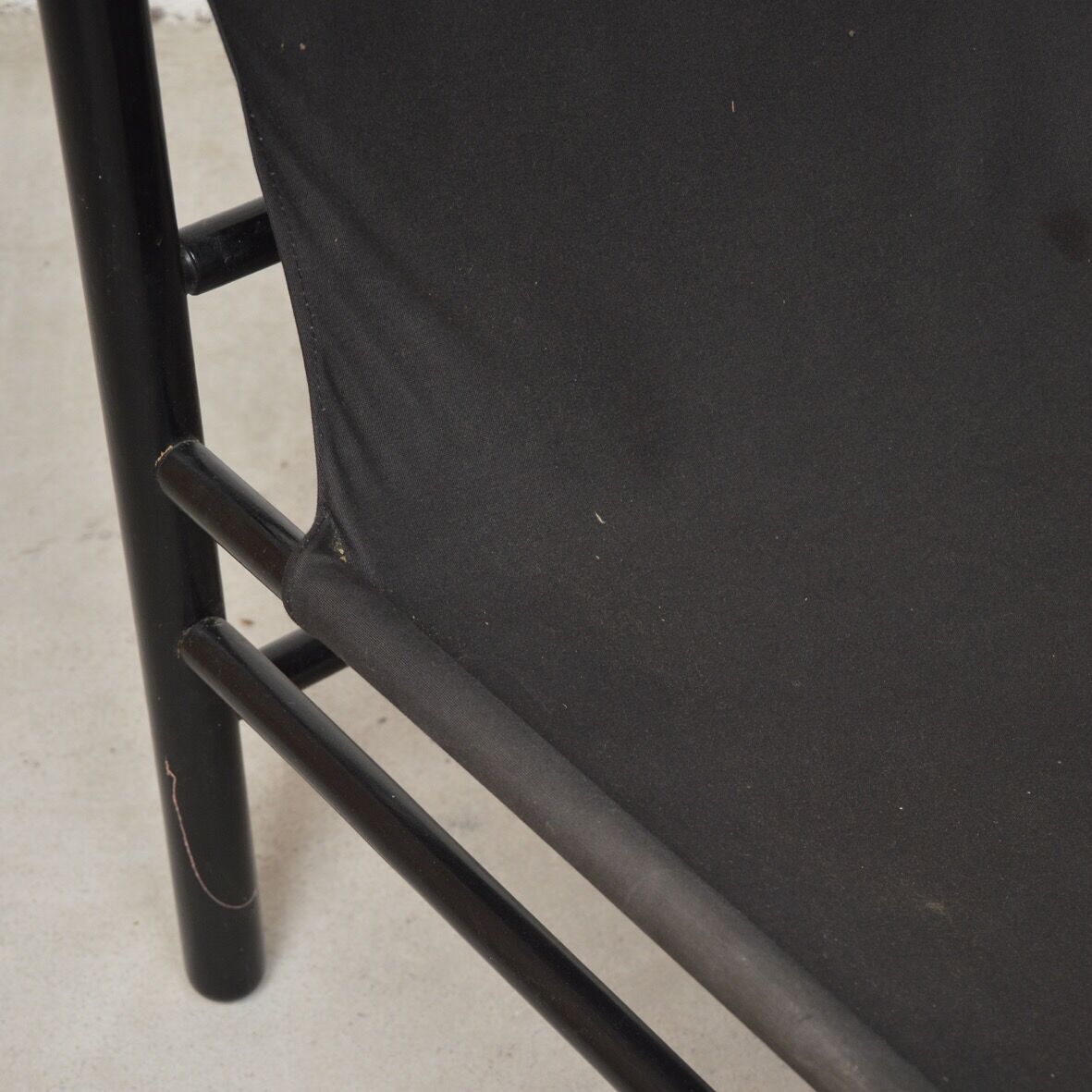 Paire de fauteuils avec coussins velours