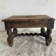 Tabouret bas ancien brodeuse en bois tourné