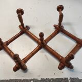 Accordion coat rack