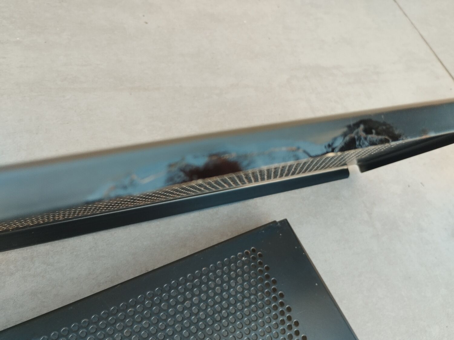 Old vintage string shelf