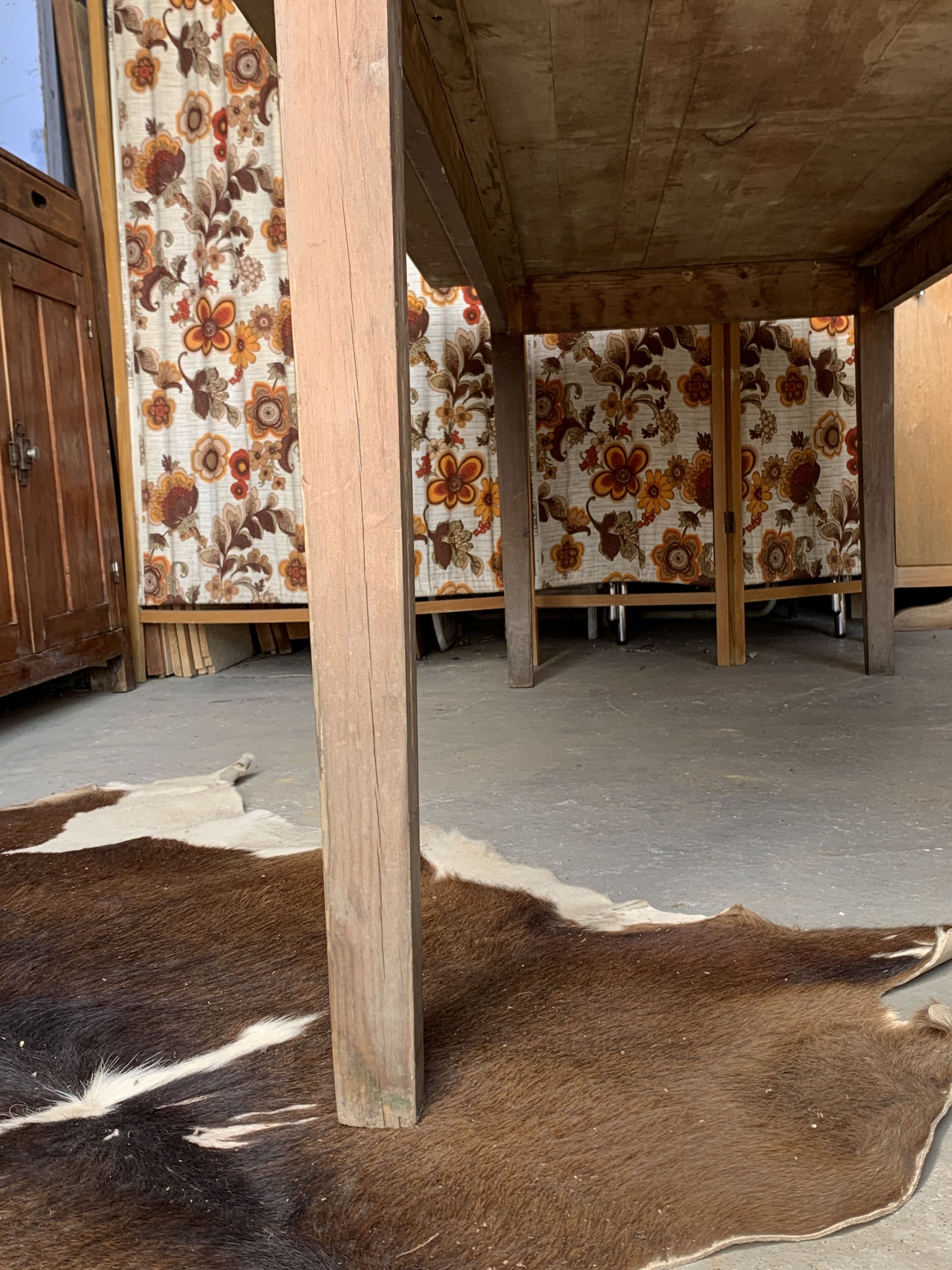 Farmhouse table - 2m10 long