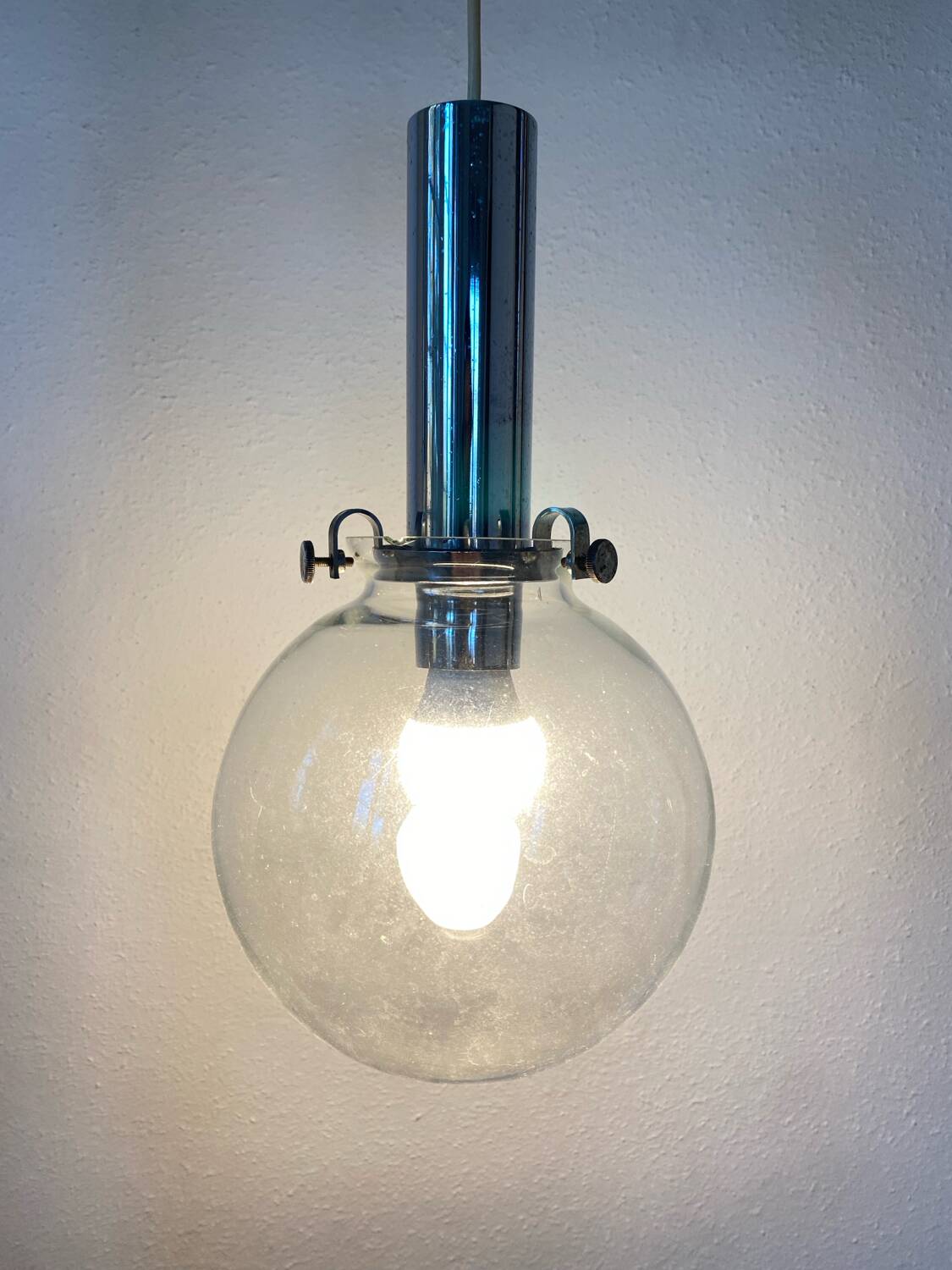 Vintage design pendant lamp globe in transparent glass
