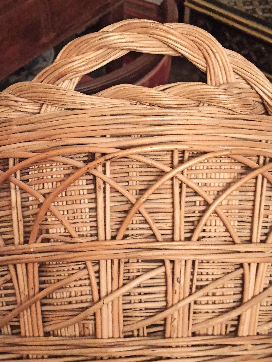 Wicker basket