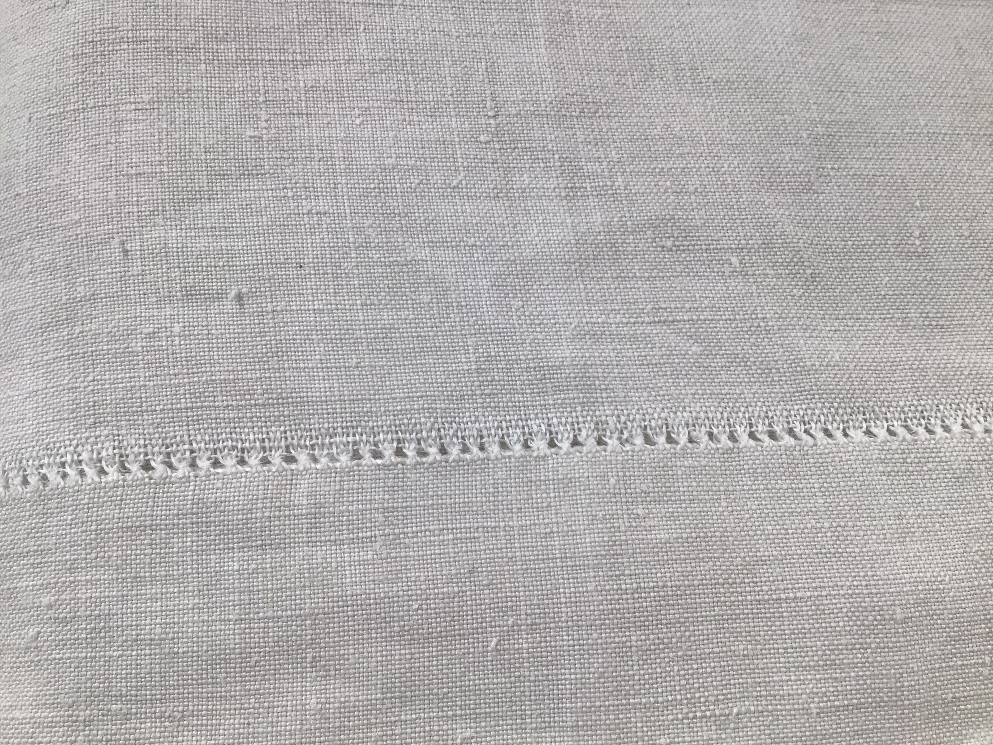 2-seater drap embroidered NL linen end mini single day