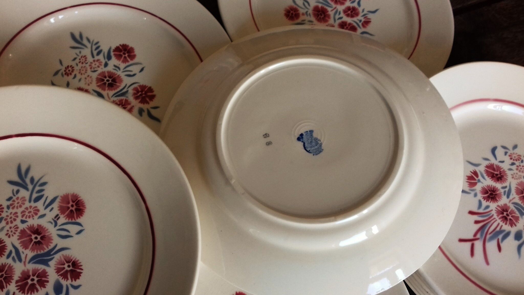 Batch 17 plates flat Badonviller eyelets red blue Art Deco 1923