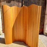 Paravent en bois articulé