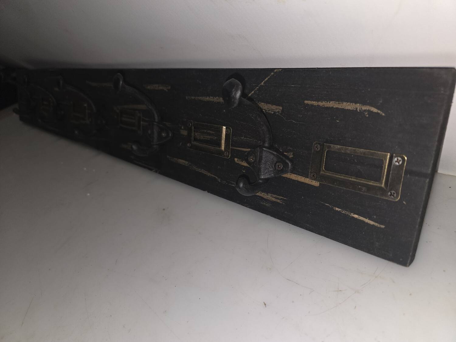 School coat rack with patinated black wooden labels 0