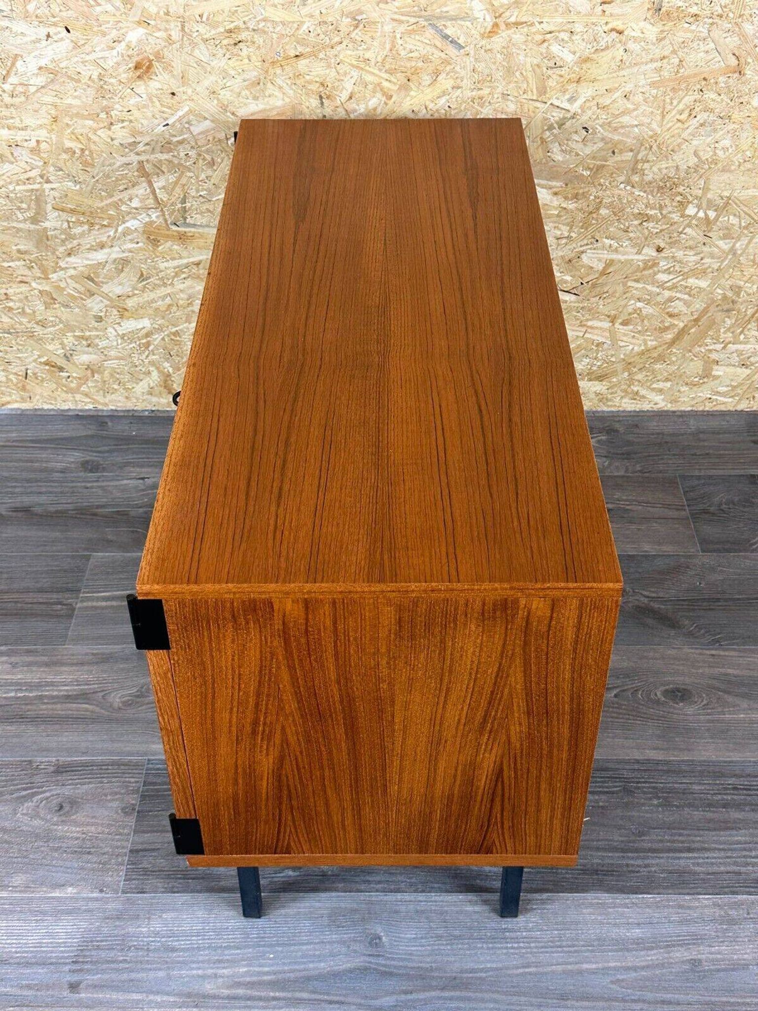 Buffet en teck des années 60/70
