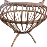 Rattan basket on foot
