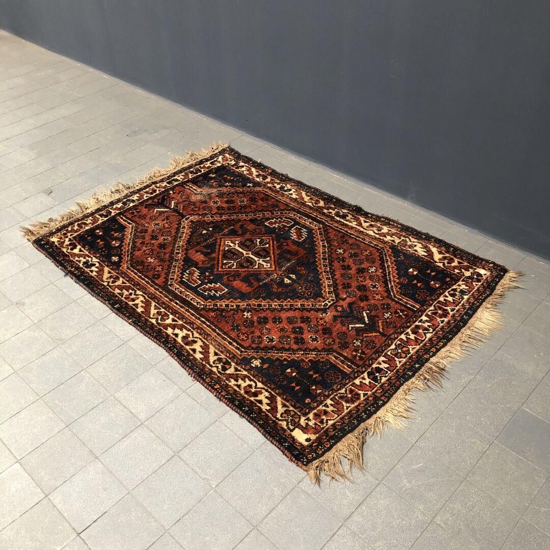 Tapis persan tissé à la main 162x110cm
