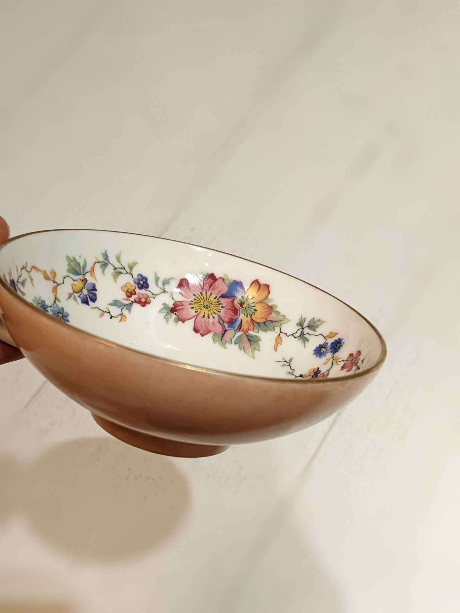 Tasse anciennes vintage en porcelaine de Limoges