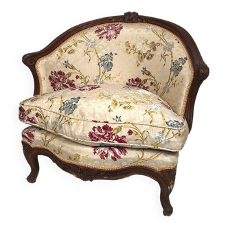 Fauteuil de coin en hêtre sculpté, estampillé jean avisse, xviiie