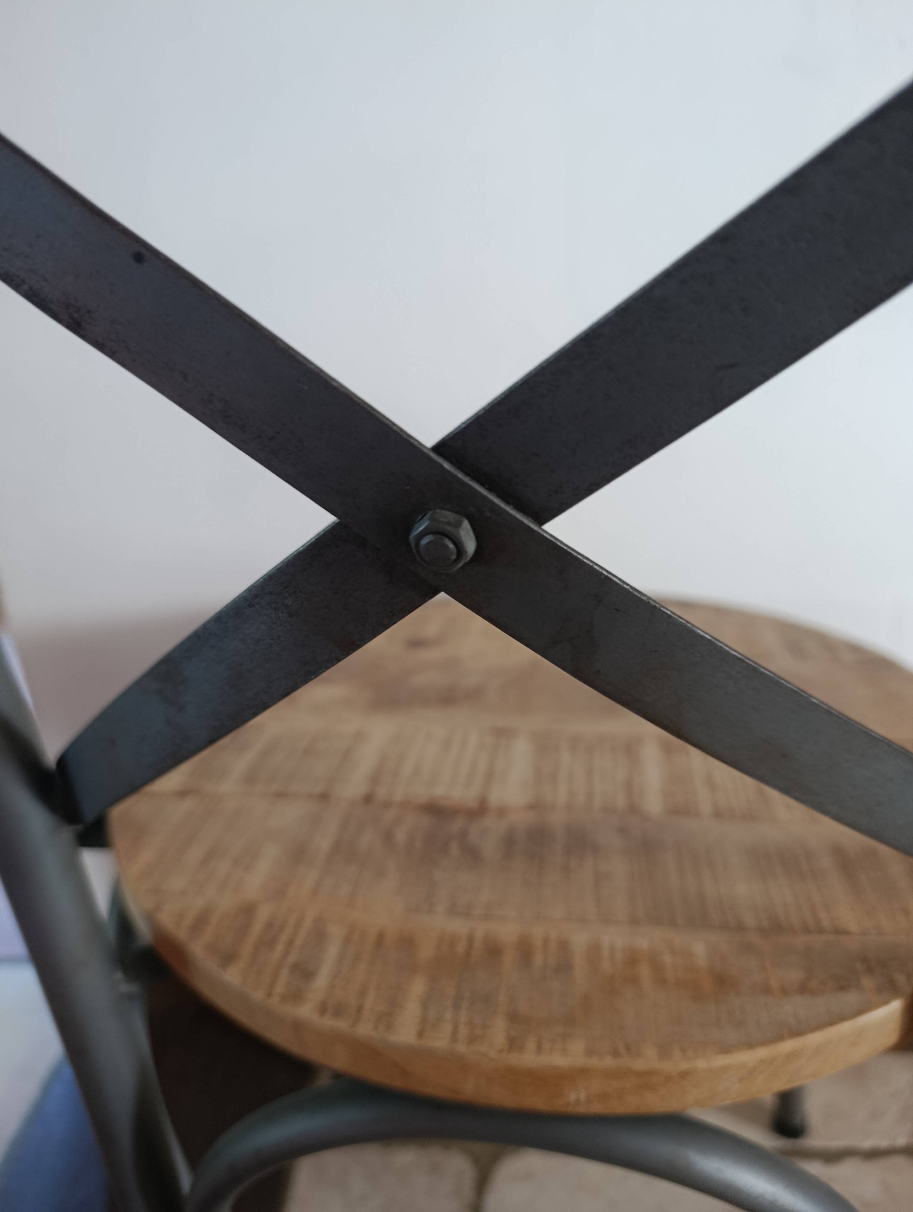 Bistro chair in wood and metal