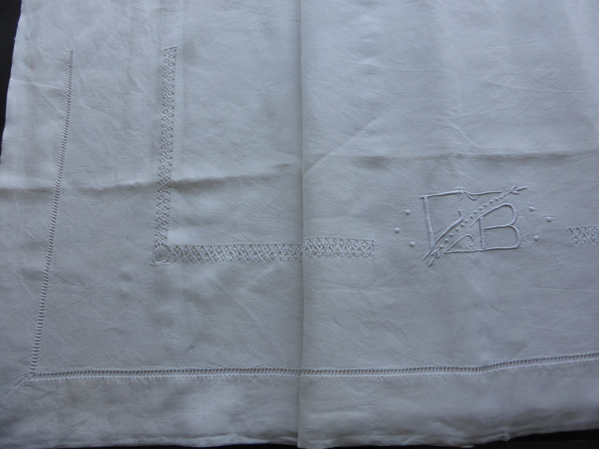 Old linen sheet embroidered with fancy days-monogram GB-225x278cm