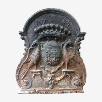 Plaque de cheminée en fonte XVIIIe blason lion couronné et oiseaux