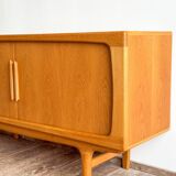 Buffet scandinave Johannes Andersen modèle 240 en chêne, Danemark