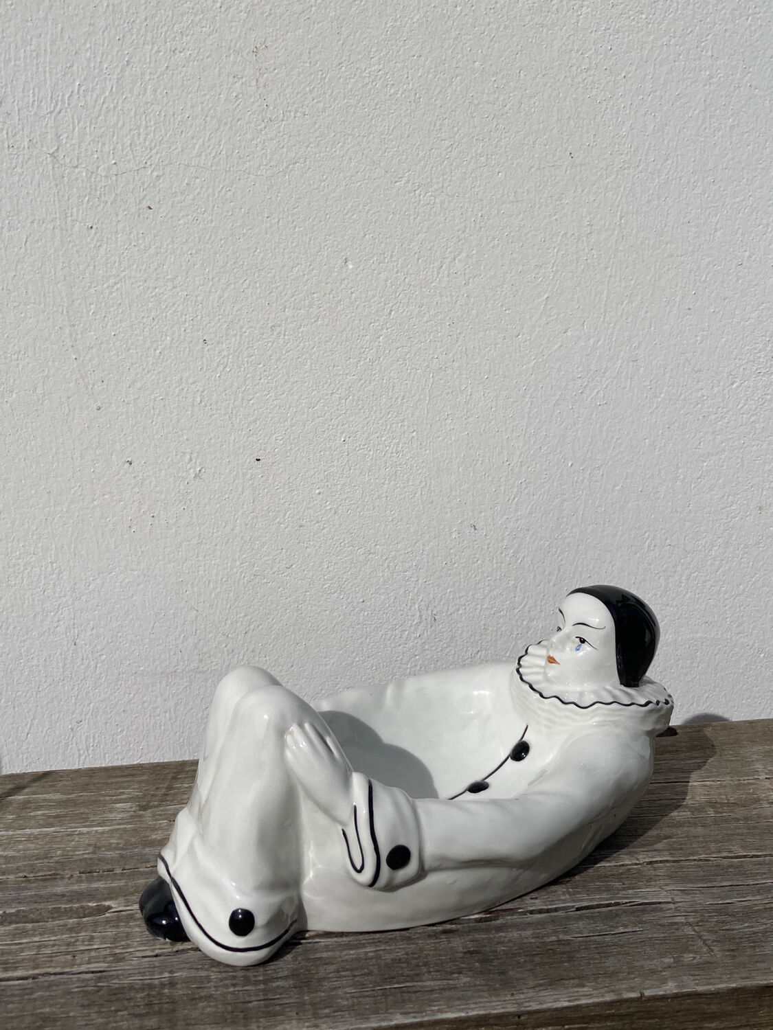 White Pierrot ashtray / soap dish / pocket tray