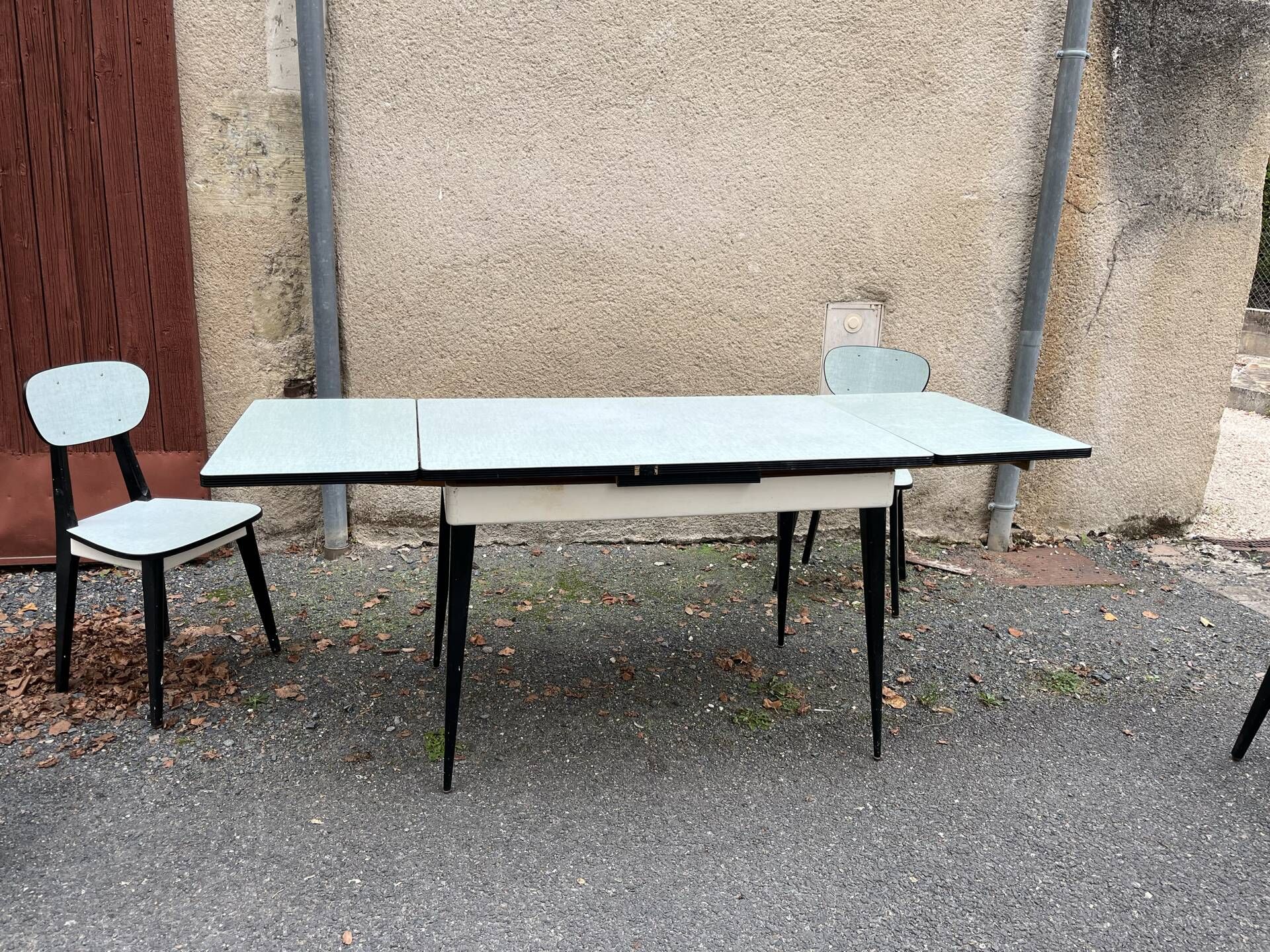 Formica table and chairs