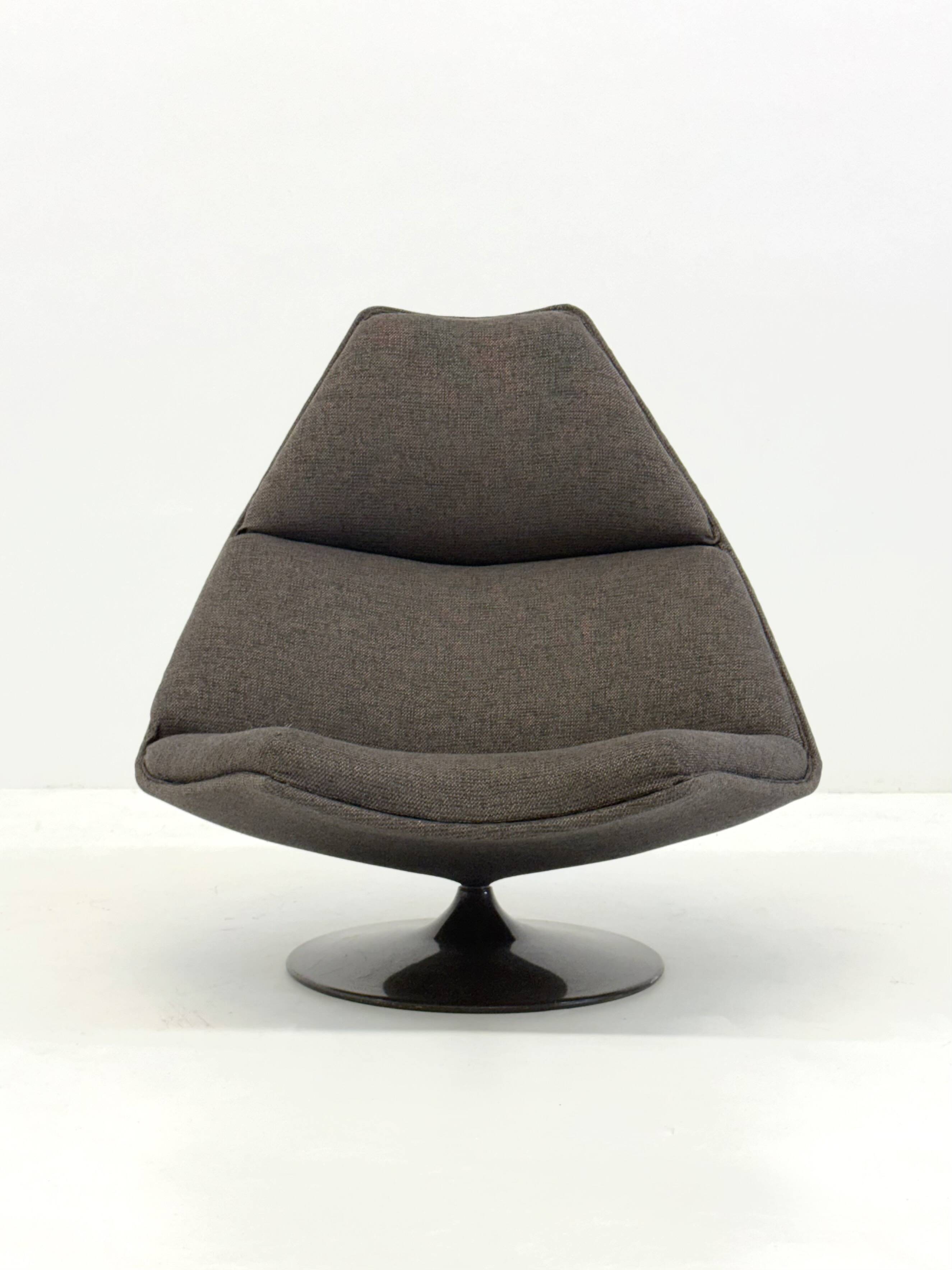 Artifort F510 armchair by Geoffrey Harcourt