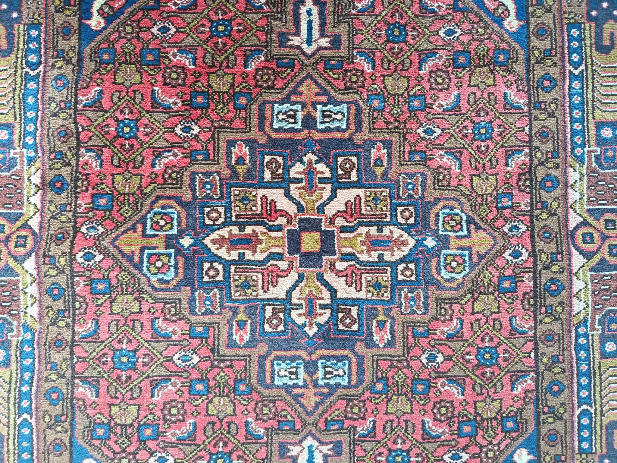 Handmade Koliaï Persian carpet