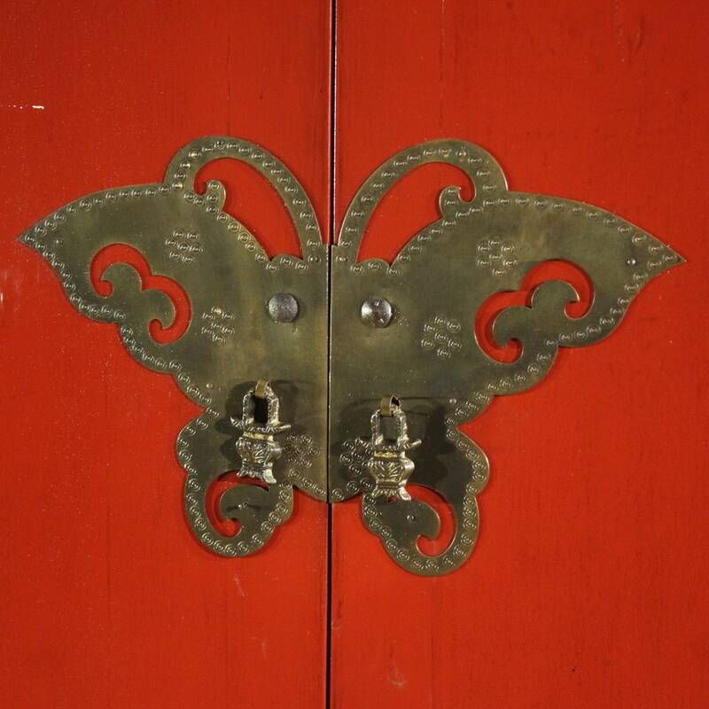 Chinese lacquered cabinet from the second half of the 20th century
