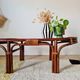 Grande table basse ancienne en rotin et cannage – Esprit bohème