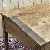 Rustic sloping desk from the 19th century in oak and fir