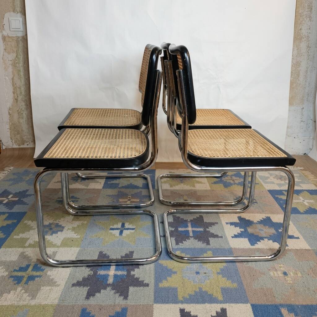 Chaise Cesca B32 noire d'après Marcel Breuer, Italie
