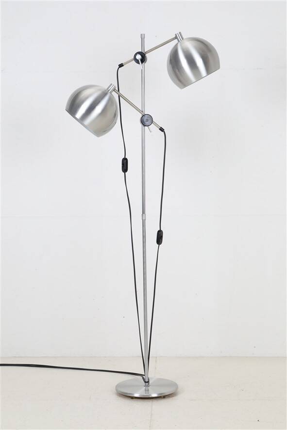 Mid-century double-spot floor lamp / aluminum / 1960s–1970s / space age / Danish modern design