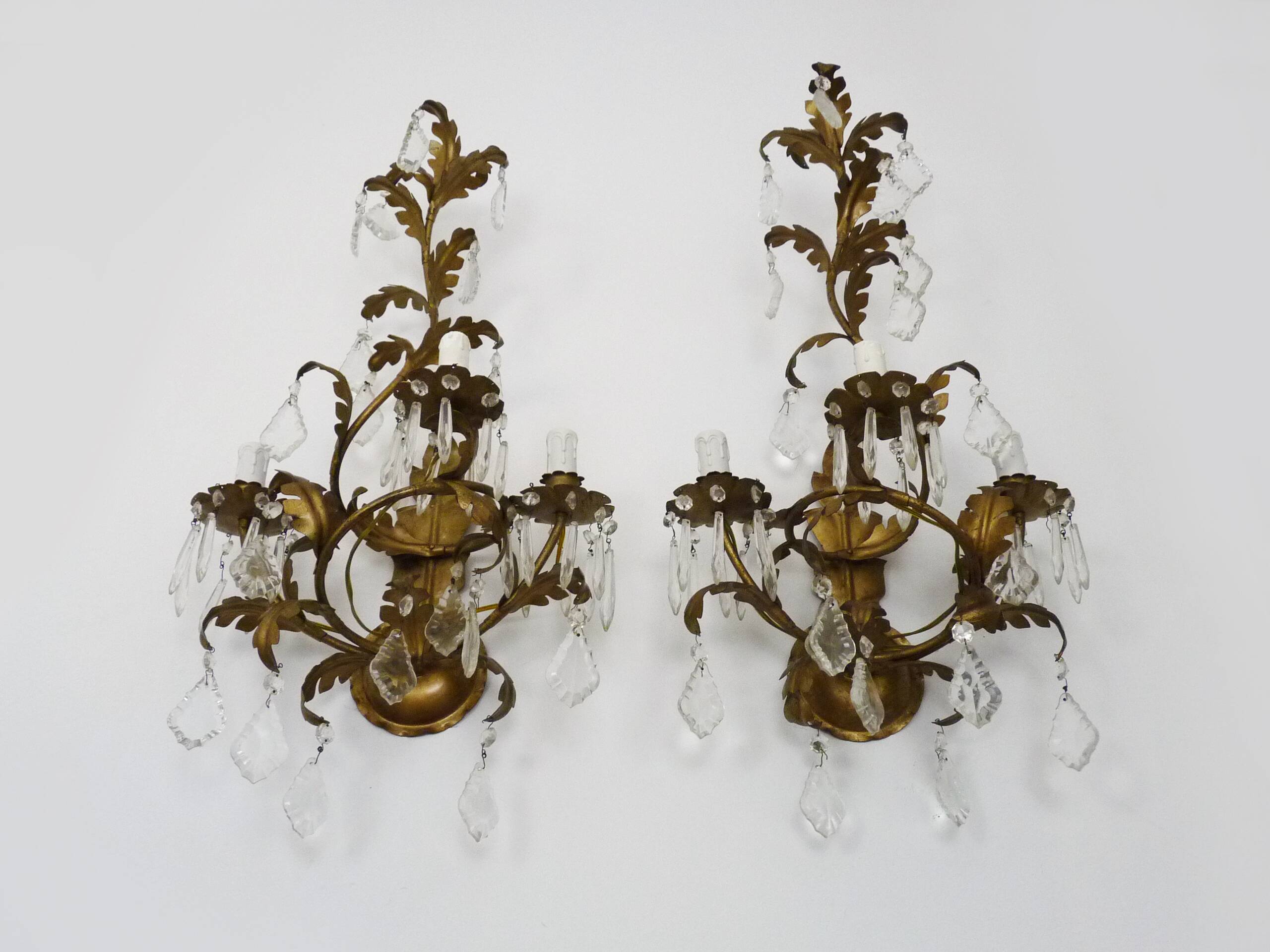 Large (70 cm - 27.55") pair of 3-arm foliage wall sconces