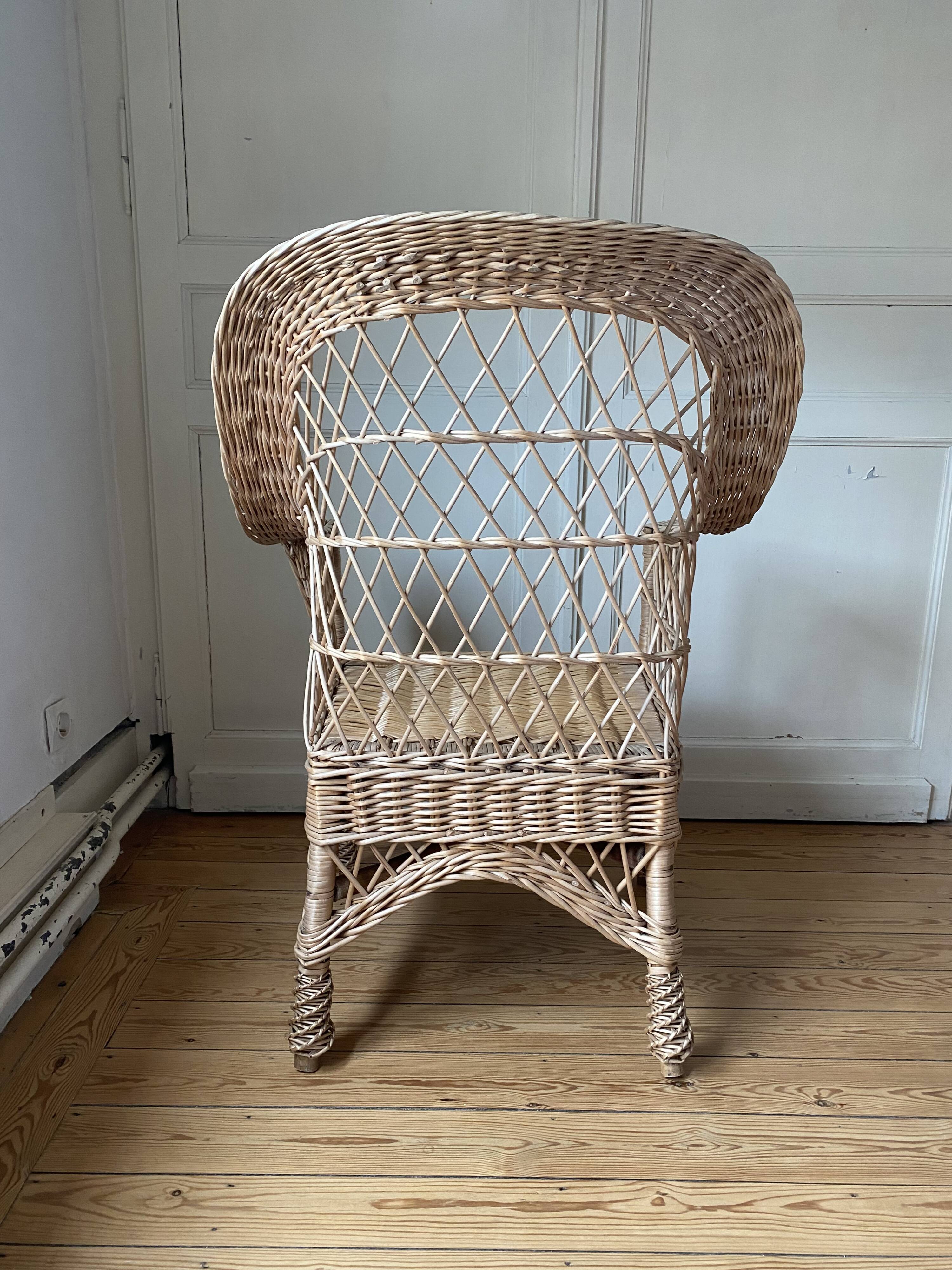 "Abuela" high back wicker armchair
