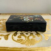 19th-century Chinese lacquer box, handmade motifs, coat of arms of PARIS