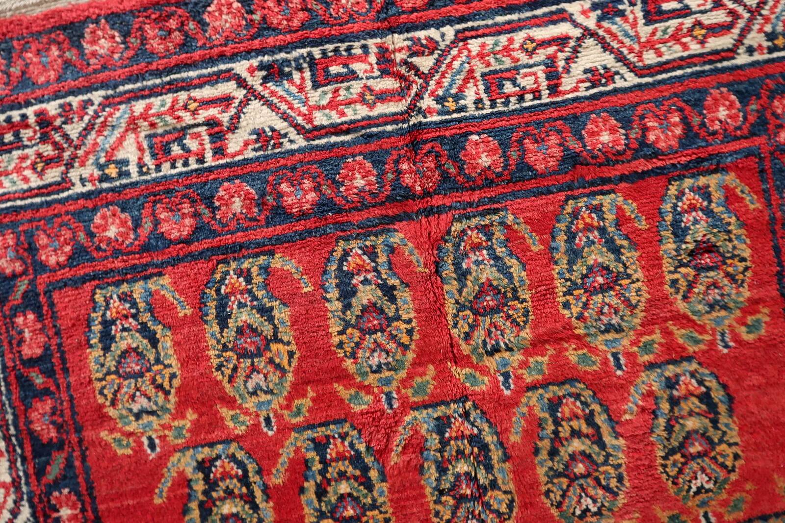 Handmade vintage Persian Hamadan rug 137cm x 210cm, 1960s