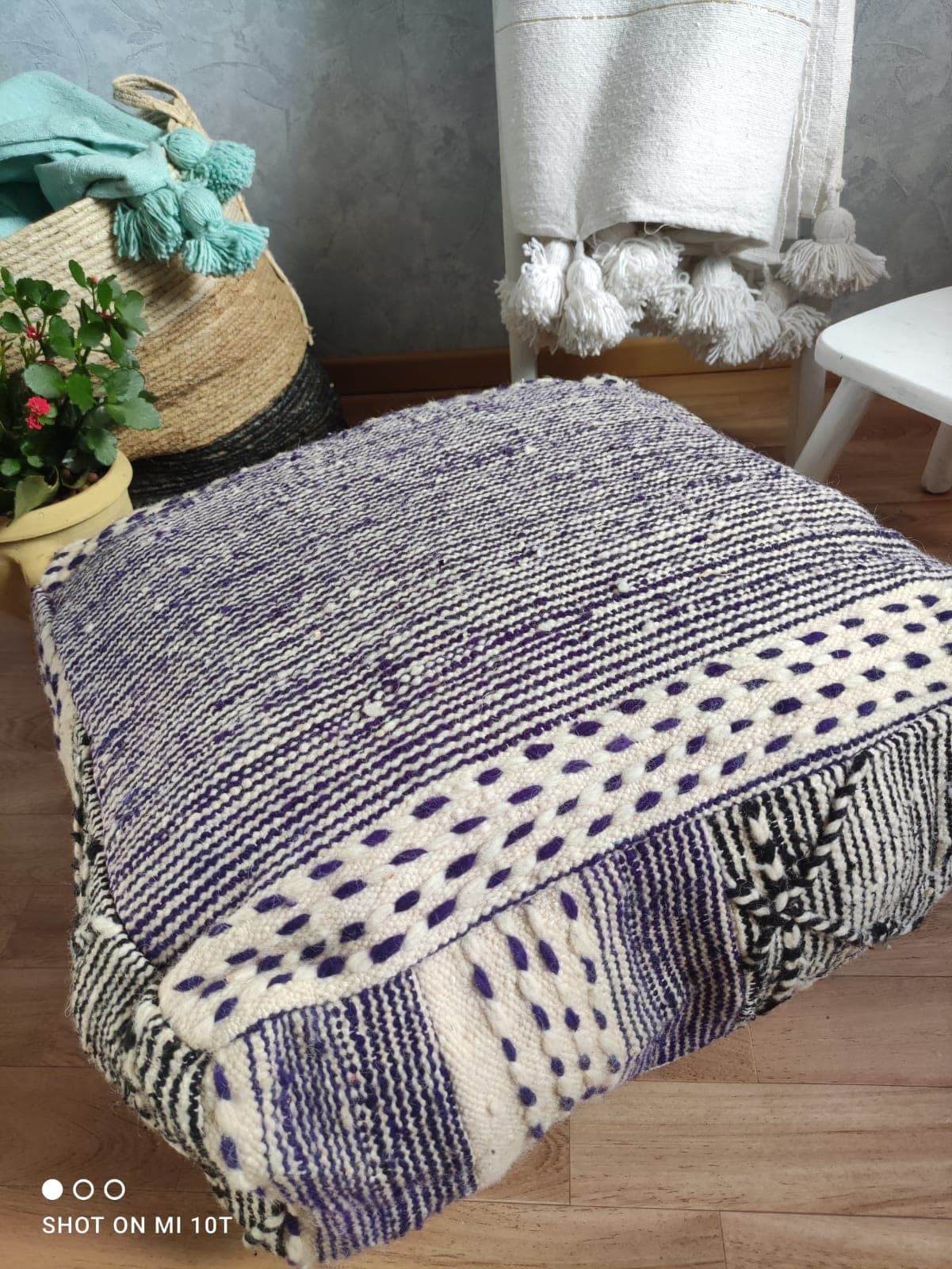 Berber pouf boujad oldschool 60cm by 60cm by 25cm