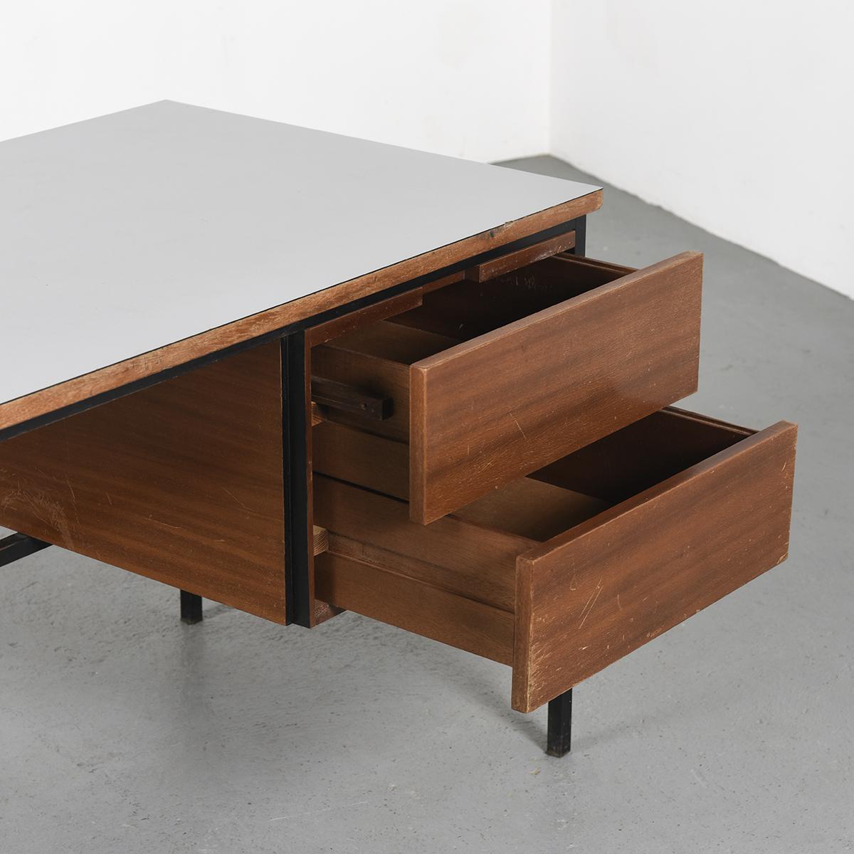 Desk model 620, Pierre Guariche for Minvielle, circa 1950