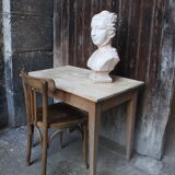 Table bureau