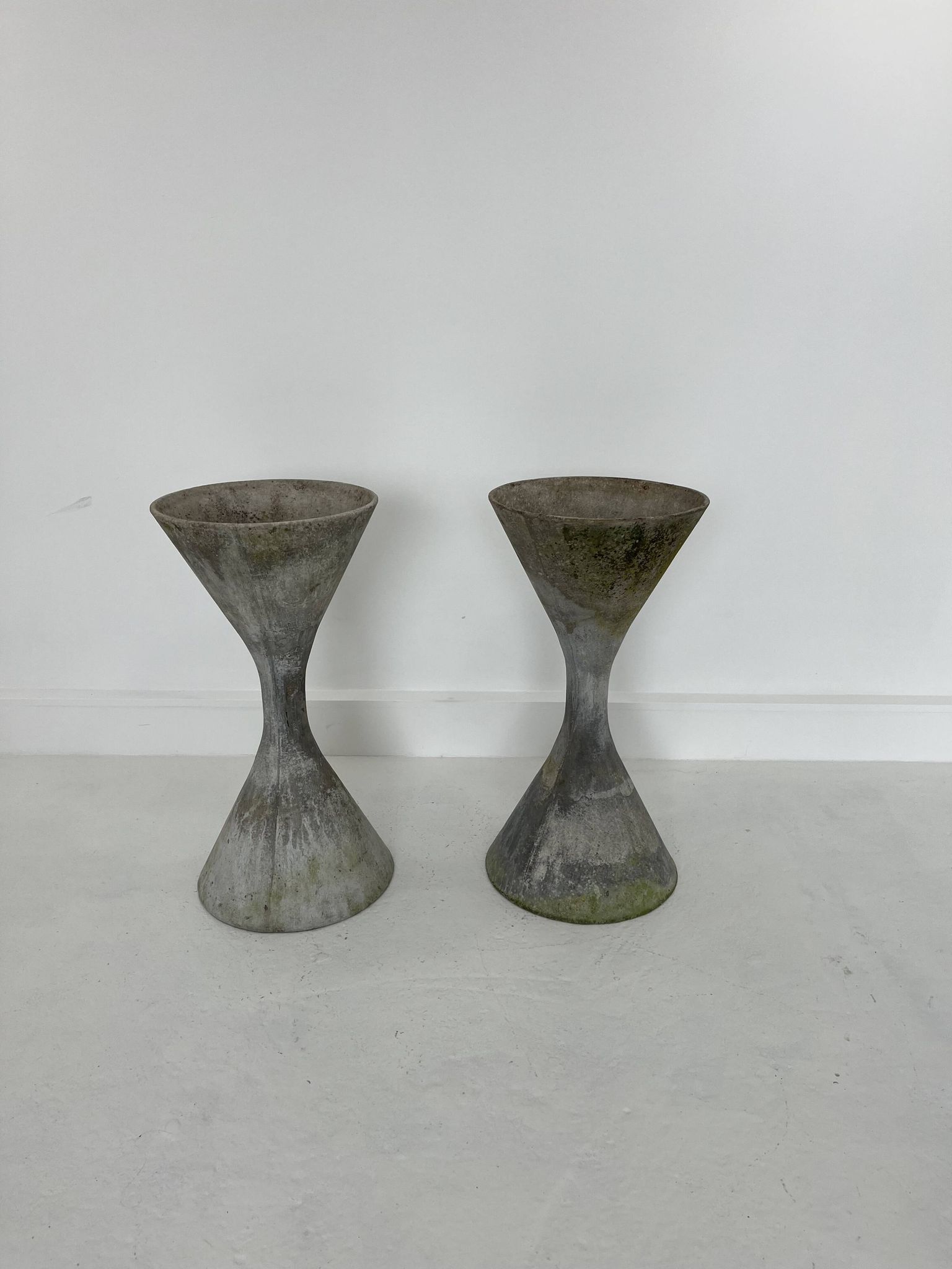 2 jardinières Anton Bee et W. Guhl édition Eternit, 1958