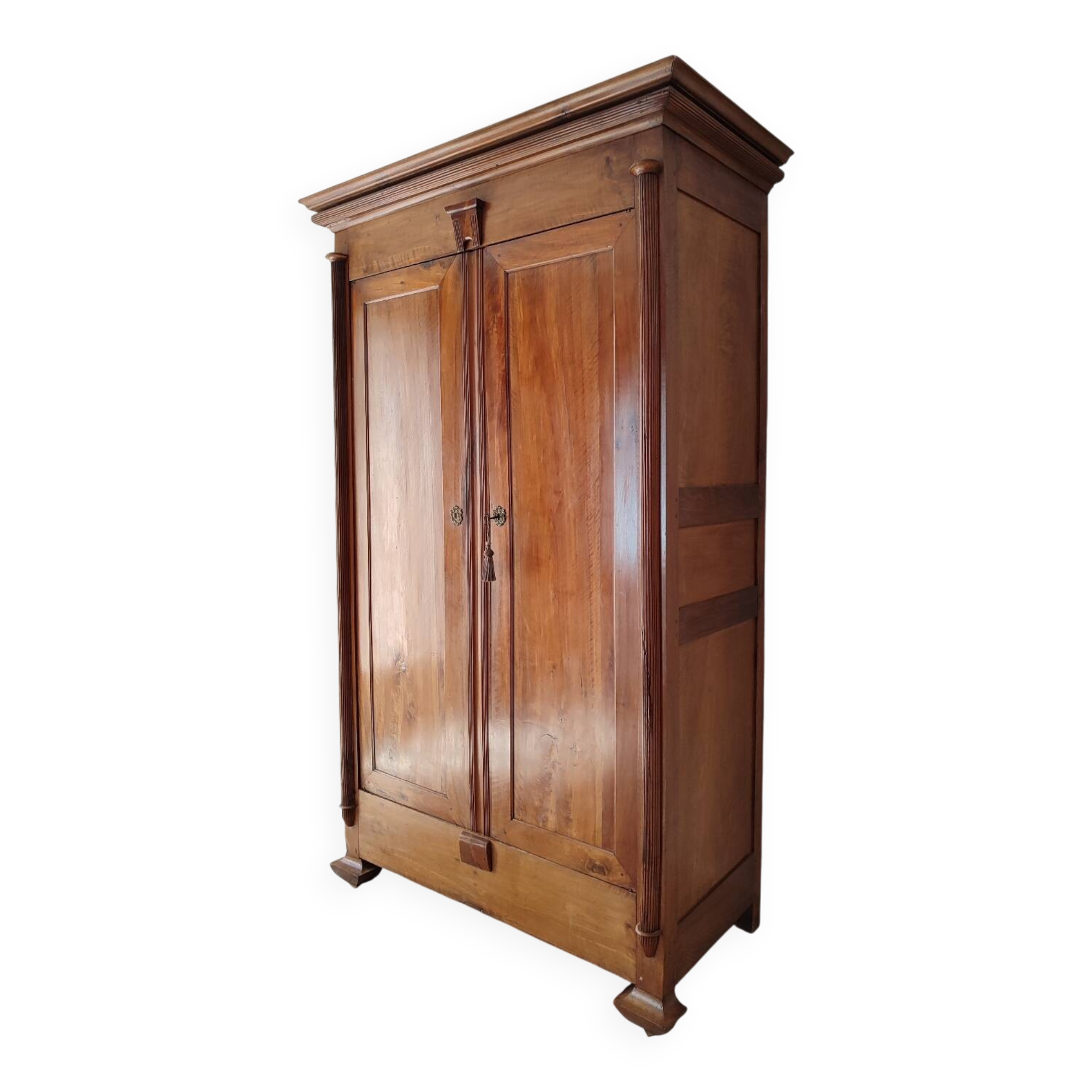 Armoire ancienne en bois