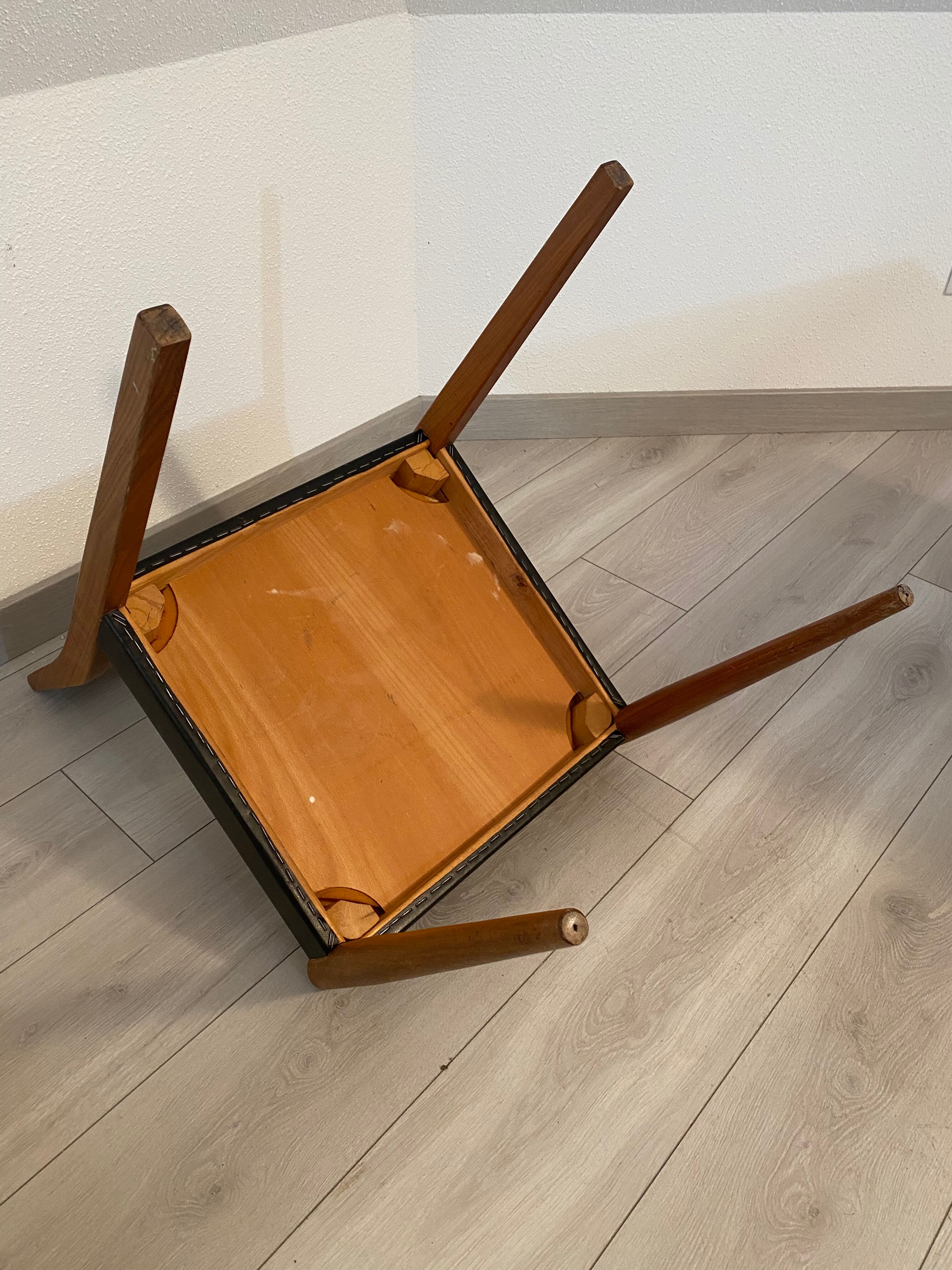 Lot 6 Scandinavian chairs year 60/70 beech and imitation leather