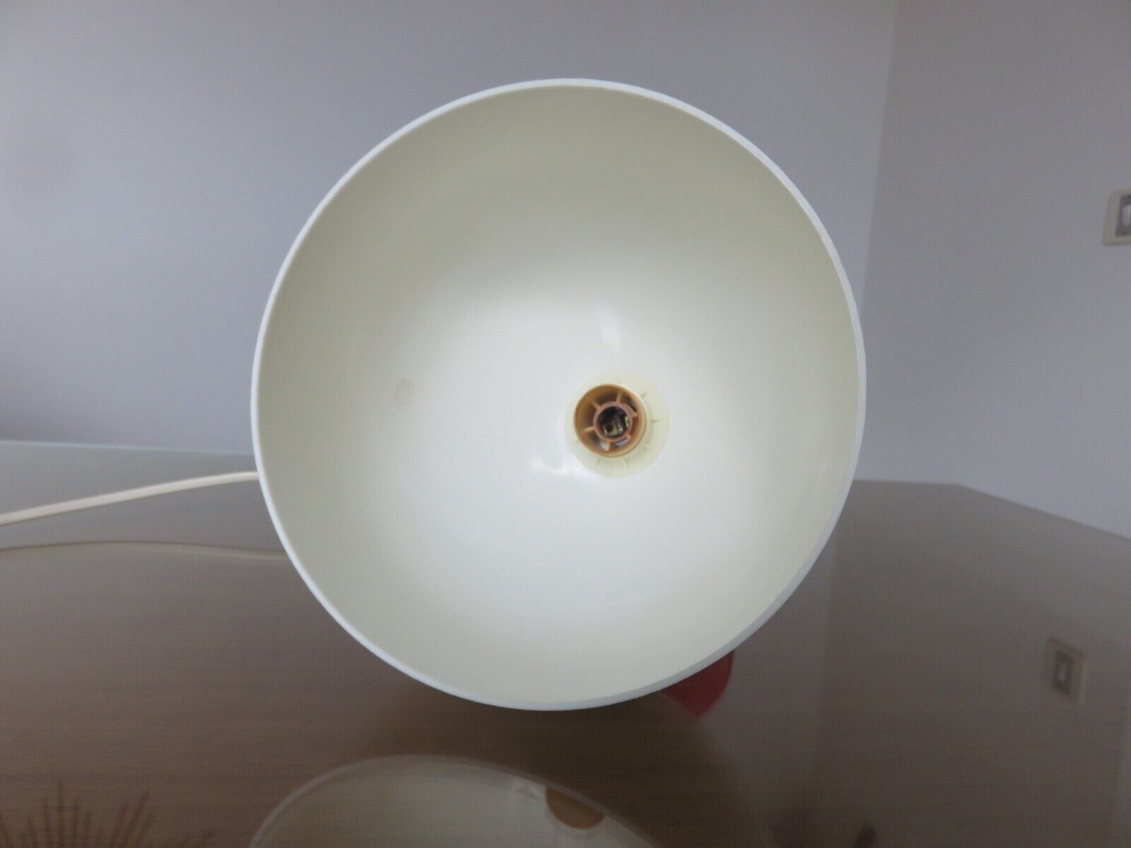 Red lacquered wood lamp and light diffuser in perspex 1980