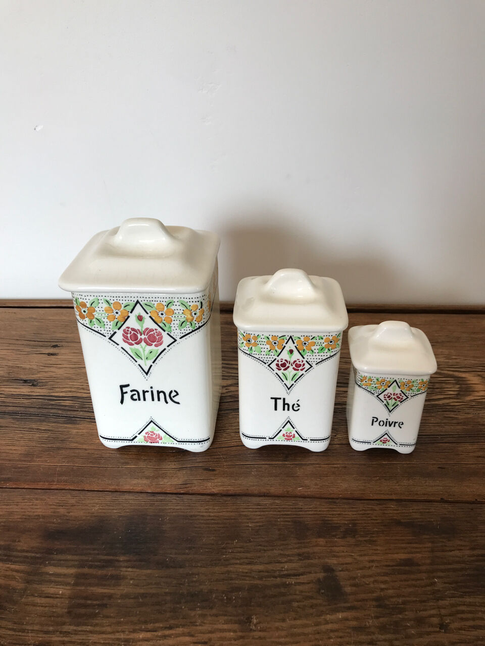 Set of 3 vintage Ditmar pots