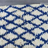 Handmade pure wool rug, size 100 x 200 cm.