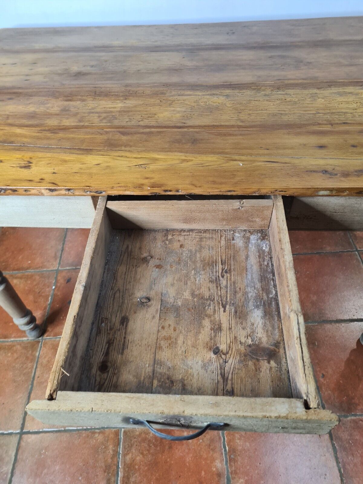 Patinated fir farmhouse table