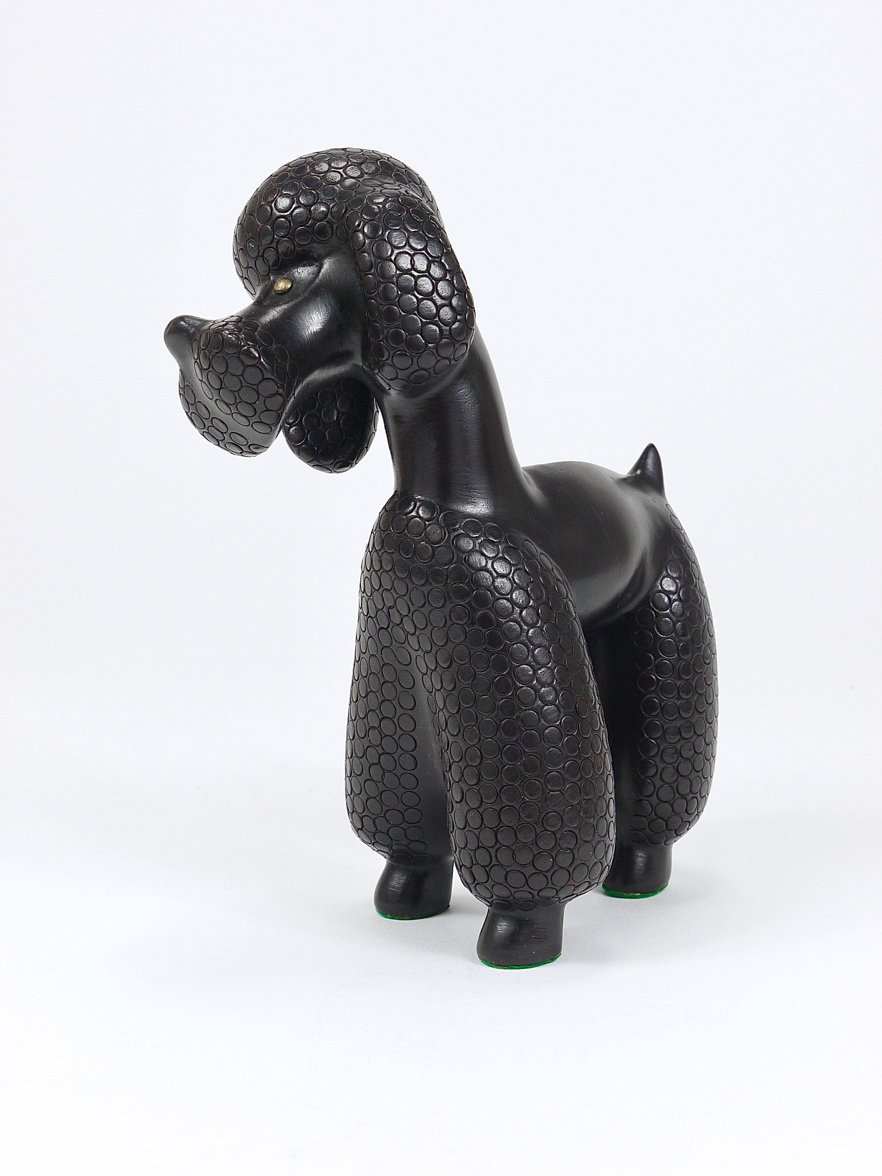 Charming figurine sculpture of a poodle dog by Leopold Anzengruber, Austria, 1950s.