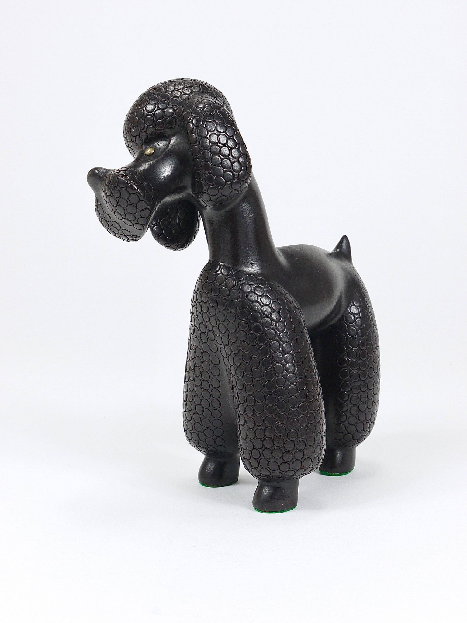 Charming figurine sculpture of a poodle dog by Leopold Anzengruber, Austria, 1950s.