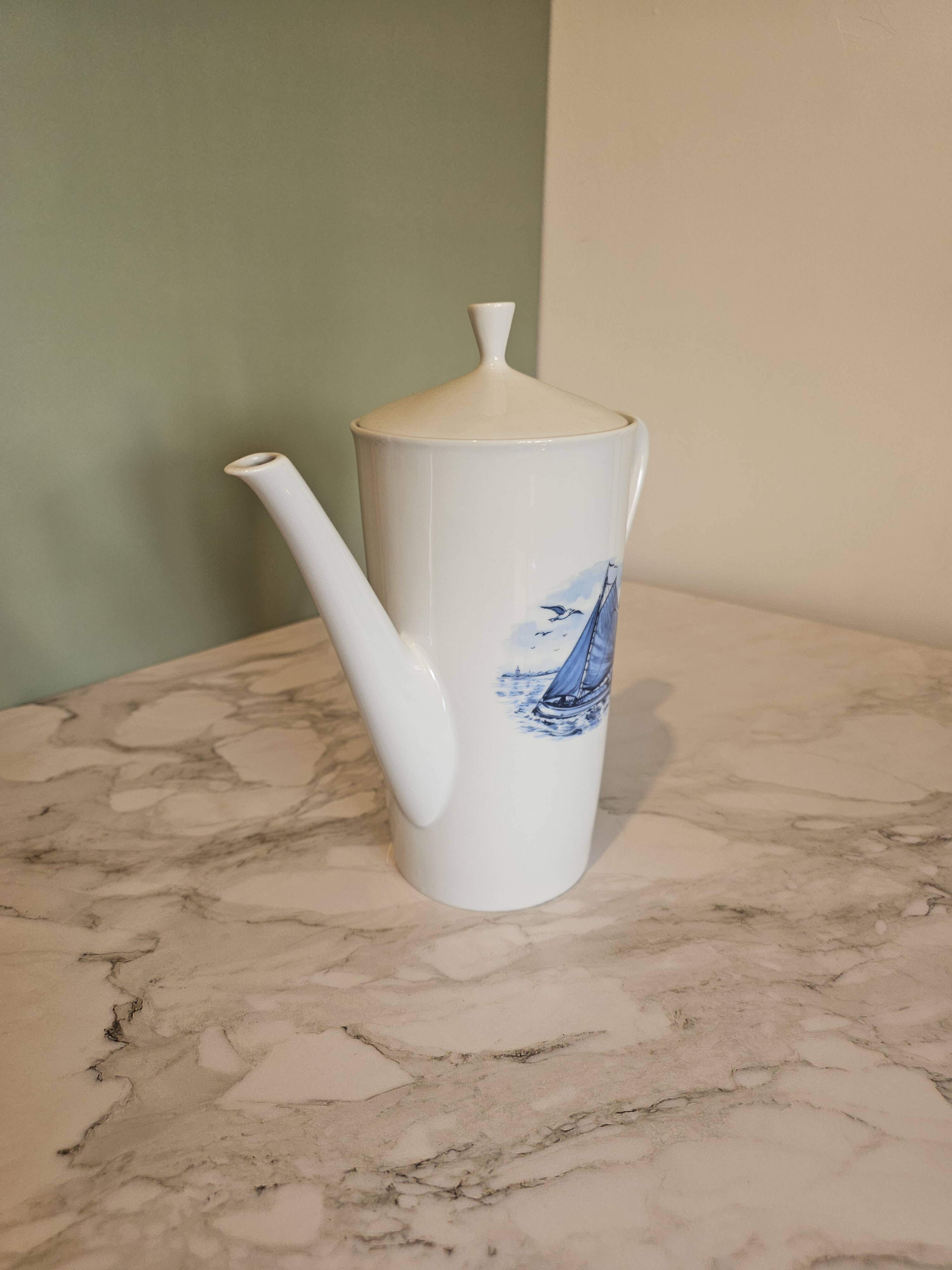 Porcelain coffee pot Seltmann Weiden